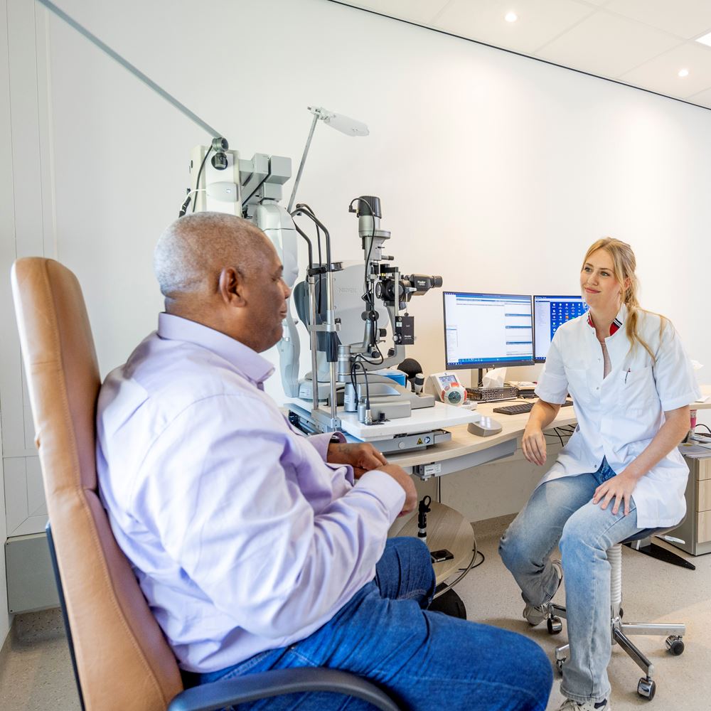 Gesprek op de poli oogheelkunde Gesprek op de poli oogheelkunde