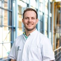 Clemens_ (Kinder) Revalidatiearts Portret van C. Clemens