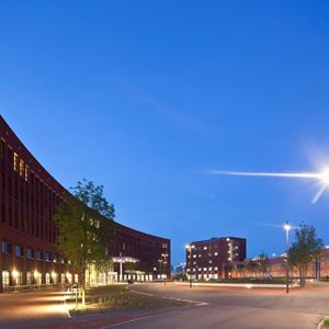 Maasziekenhuis Pantein Gebouw avond Maasziekenhuis Pantein Gebouw avond