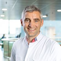 Mark Van Ooijen - Anesthesioloog / Pijnspecialist Portret van M. Ooijen, van