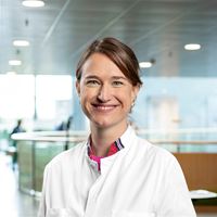 Lieke Razenberg_Internist-oncoloog Portret van L.G.E.M. Razenberg