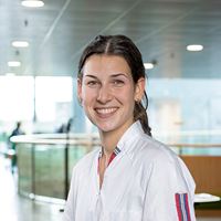 Anke Vlemminx, klinisch verloskundige Portret van A. Vlemminx