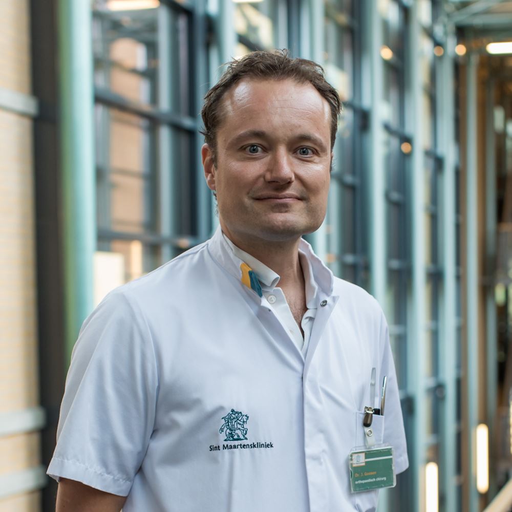 J.J.M Goosen, Orthopedisch chirurg J.J.M Goosen, Orthopedisch chirurg